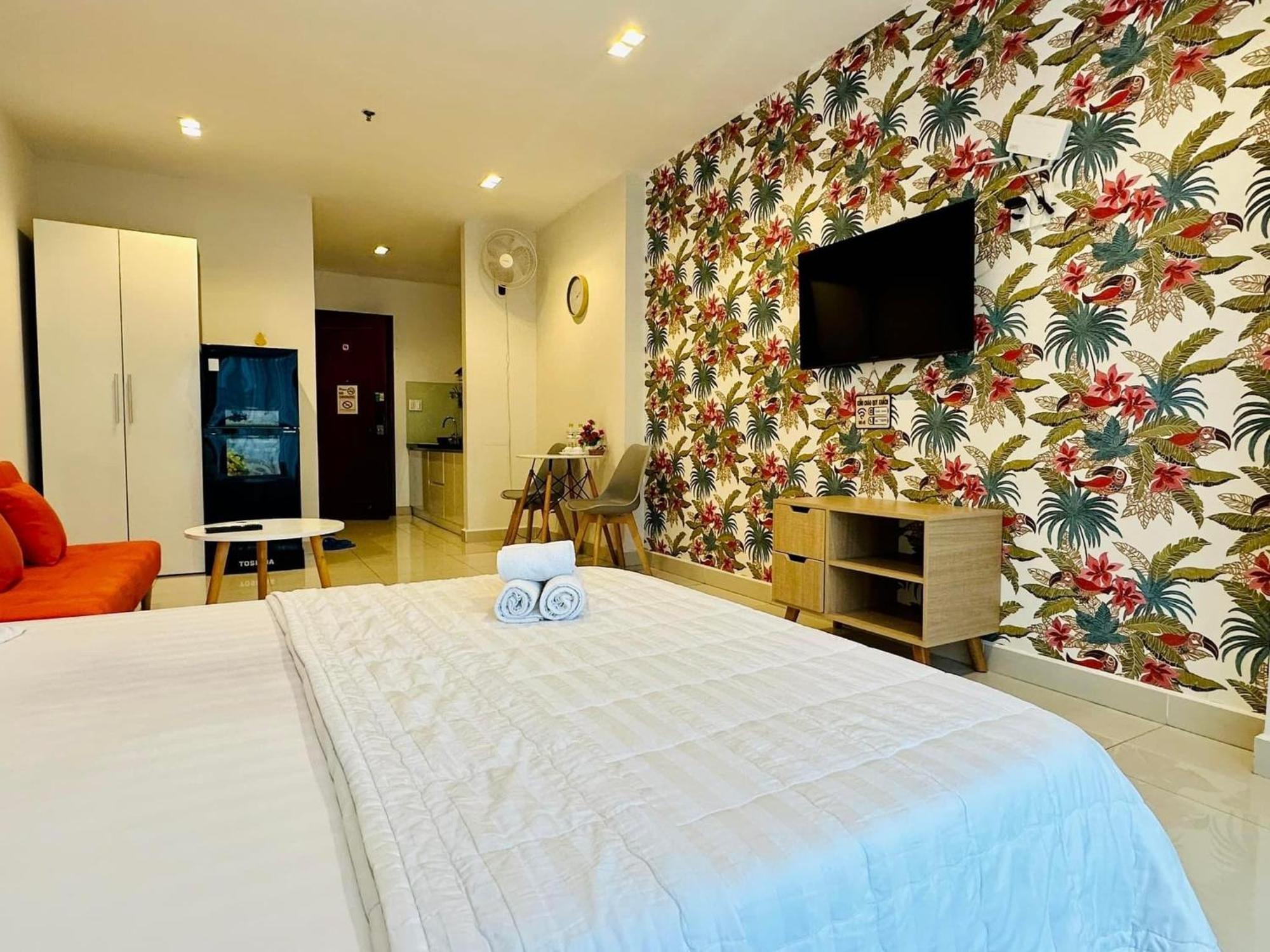 Teddy Apartment At Sky Center Luxury ホーチミン市 エクステリア 写真