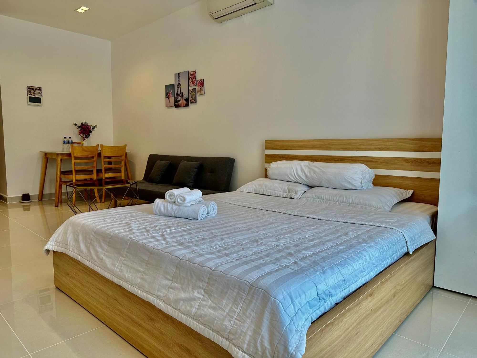 Teddy Apartment At Sky Center Luxury ホーチミン市 エクステリア 写真