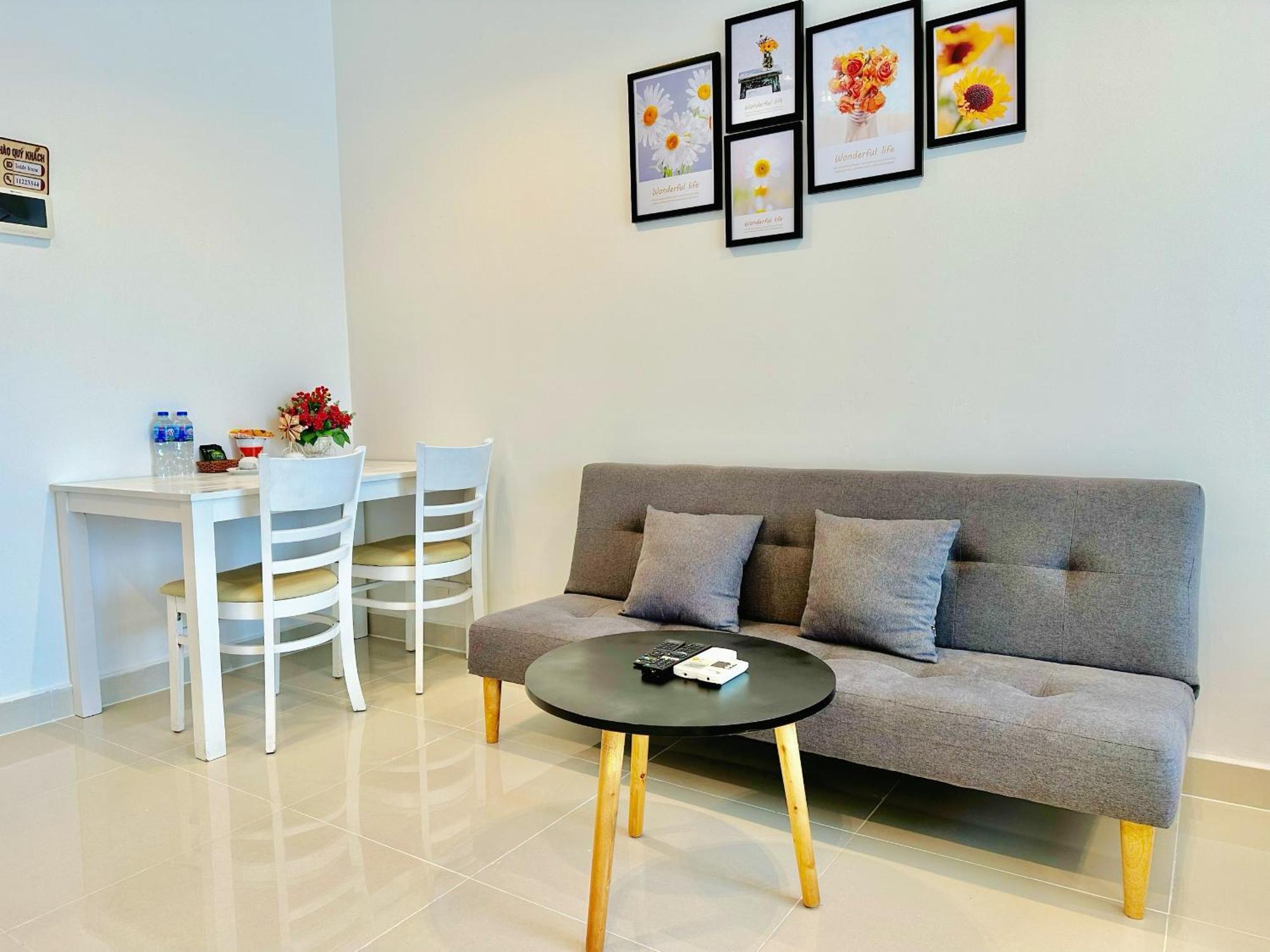 Teddy Apartment At Sky Center Luxury ホーチミン市 エクステリア 写真