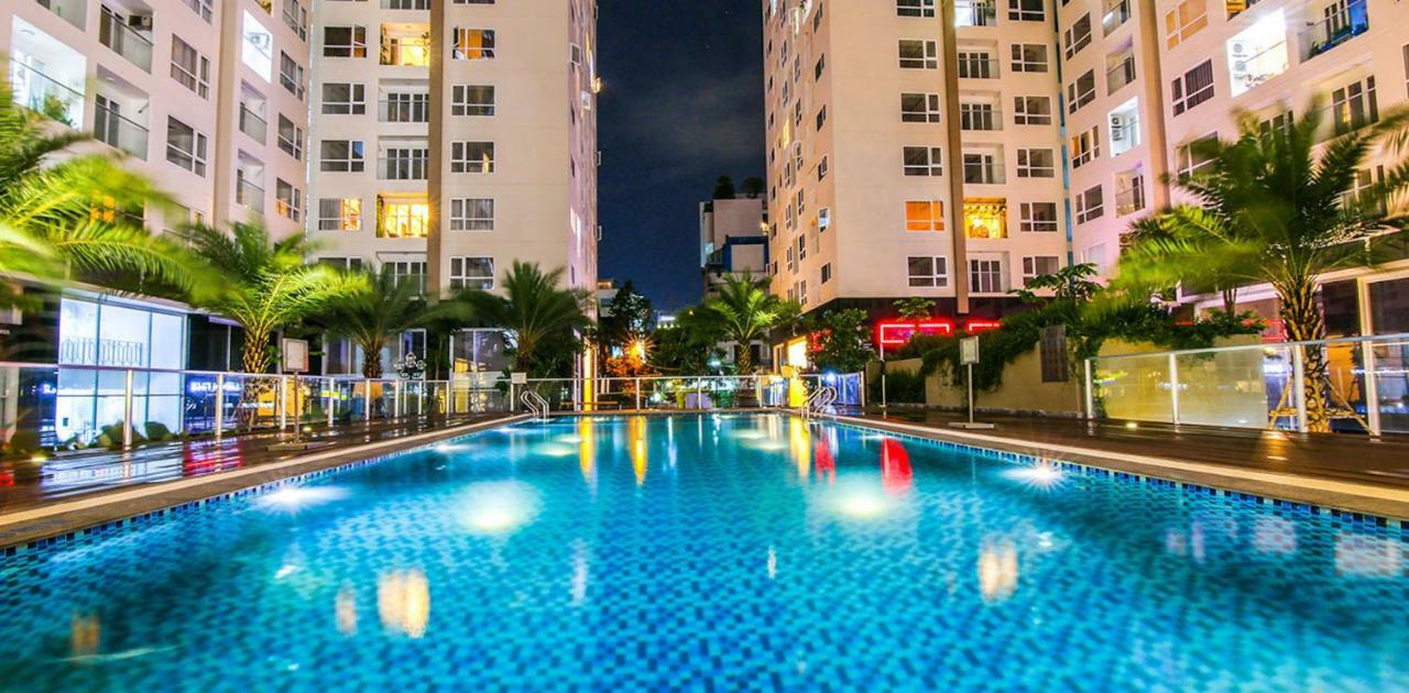 Teddy Apartment At Sky Center Luxury ホーチミン市 エクステリア 写真