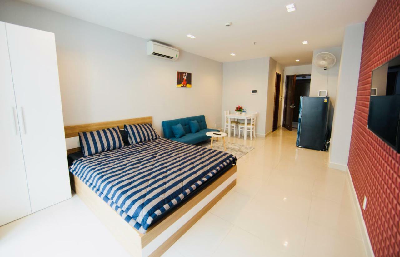 Teddy Apartment At Sky Center Luxury ホーチミン市 エクステリア 写真