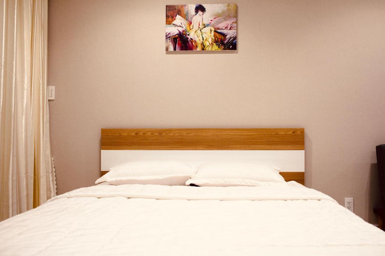 Teddy Apartment At Sky Center Luxury ホーチミン市 エクステリア 写真